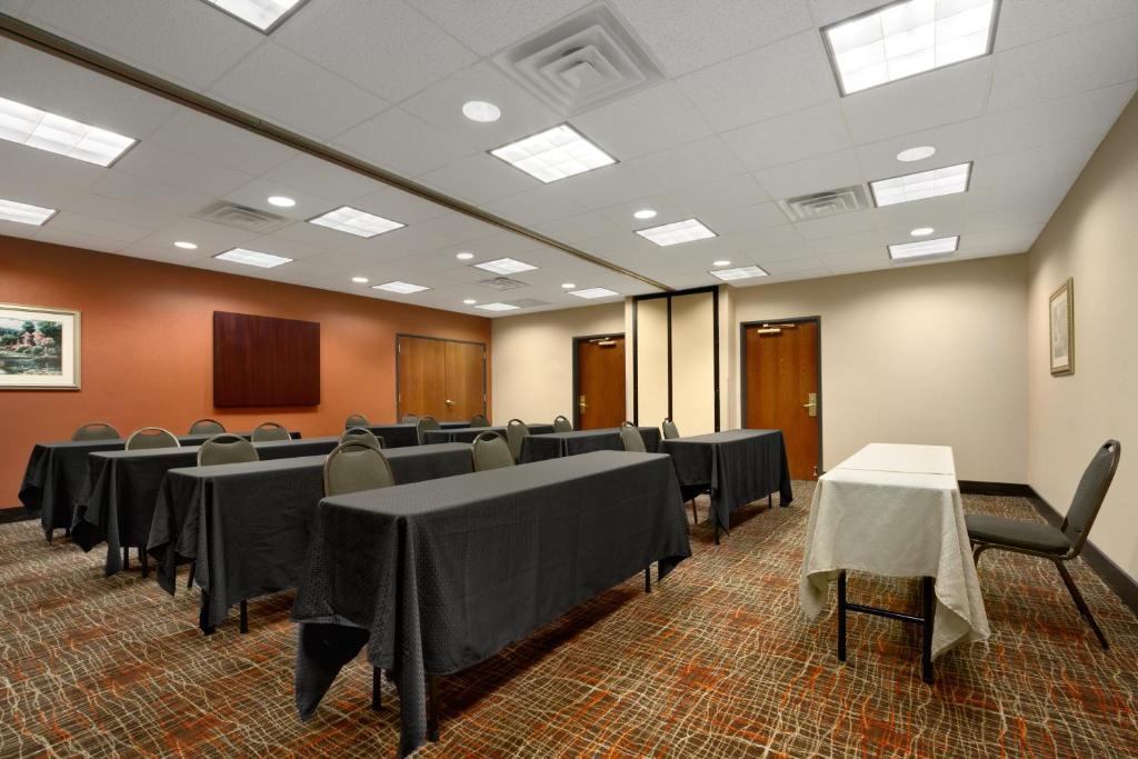 Country Inn & Suites By Radisson, Wolfchase-Memphis, Tn Екстериор снимка